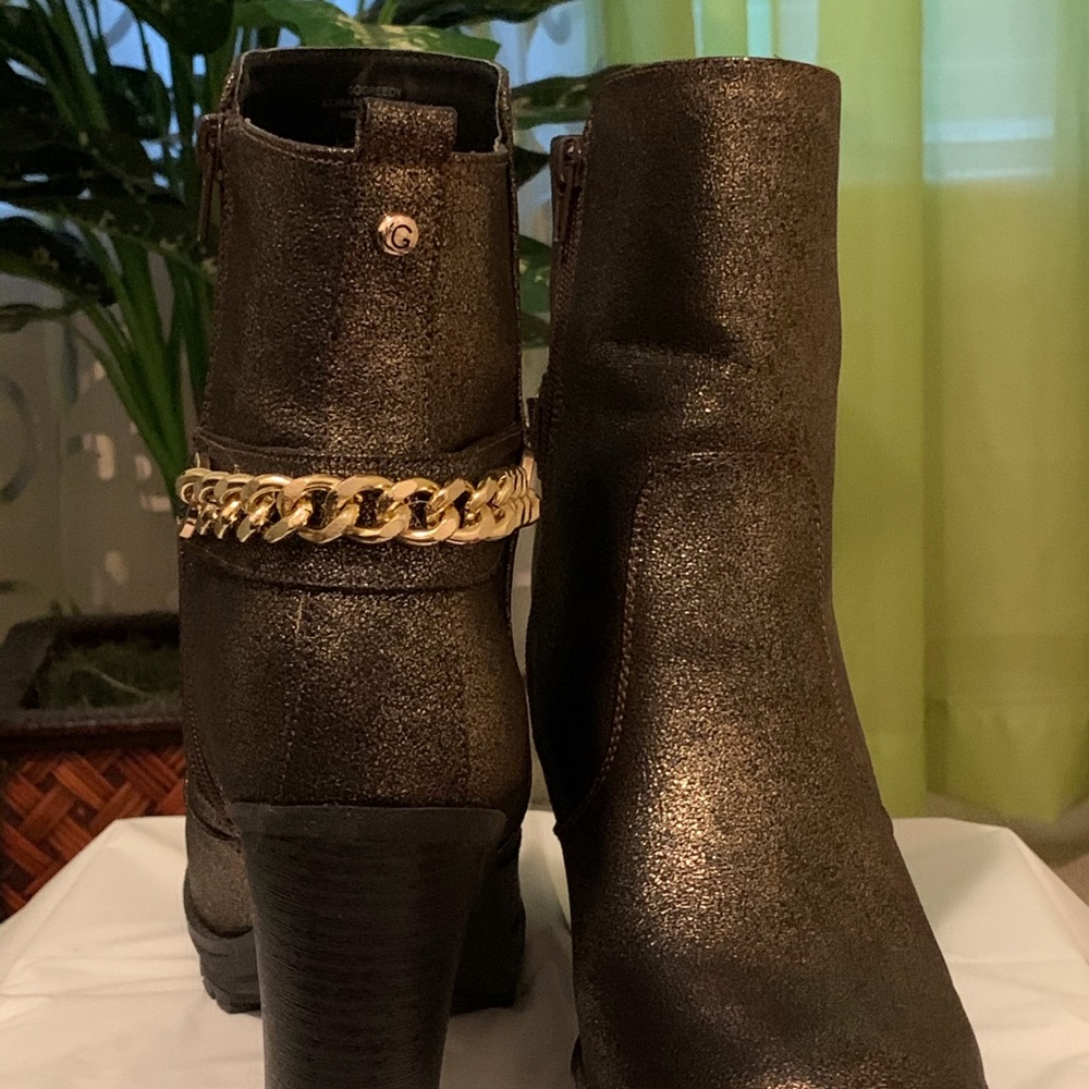 Ladies boots